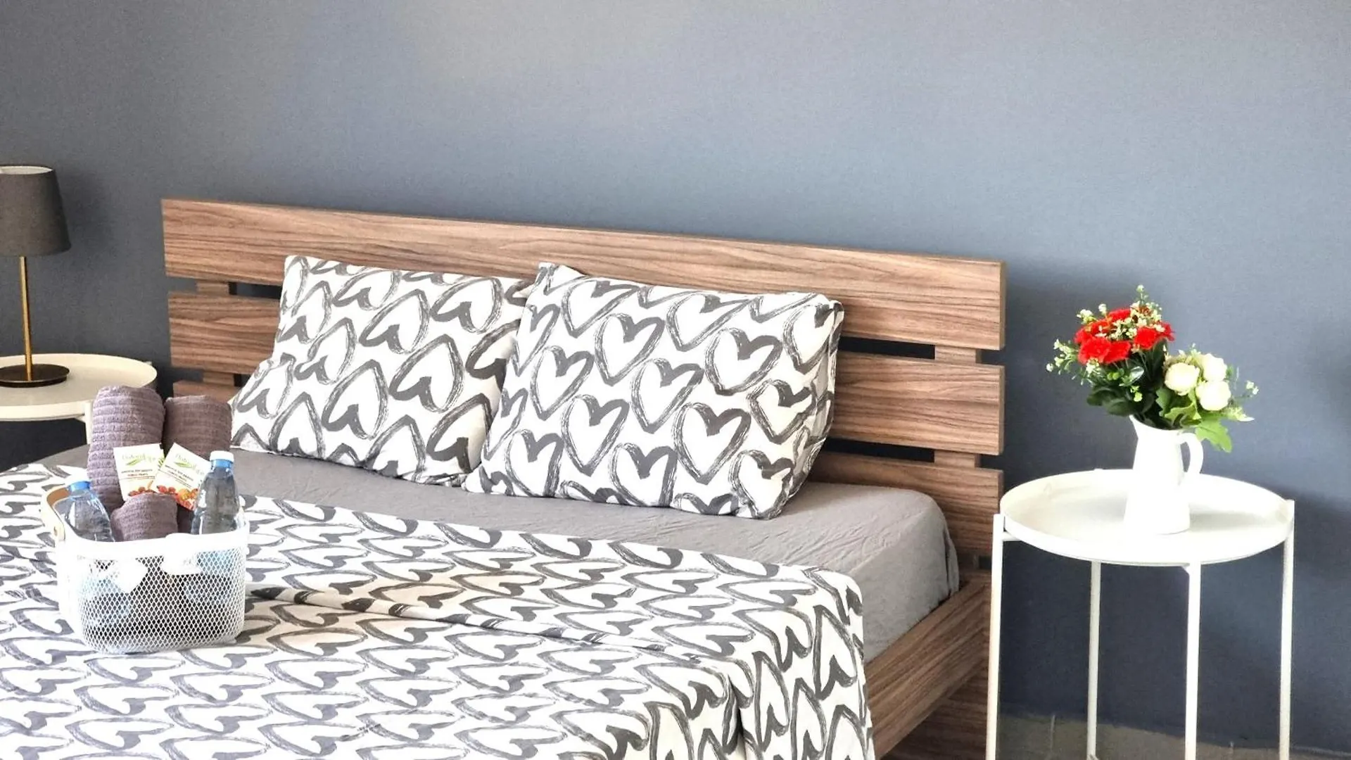 Апартаменты Beachside Comfort - 2Br Apt,5 Min To The Beach Ларнака