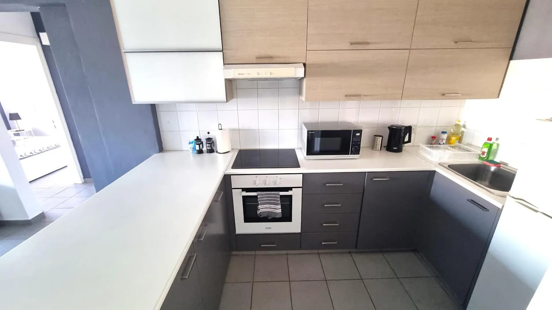 לרנקה Beachside Comfort - 2Br Apt,5 Min To The Beach קפריסין
